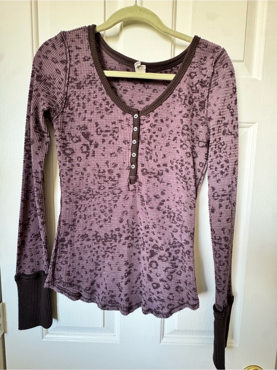 We The Free Tops - We The Free Mauve Ribbed Henley with Dark Trim